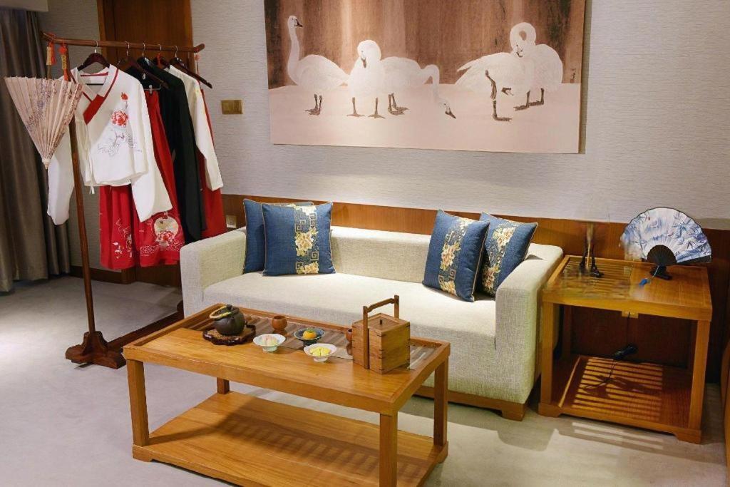 Hotel Deacon House Wuxi Wuxi  Zewnętrze zdjęcie